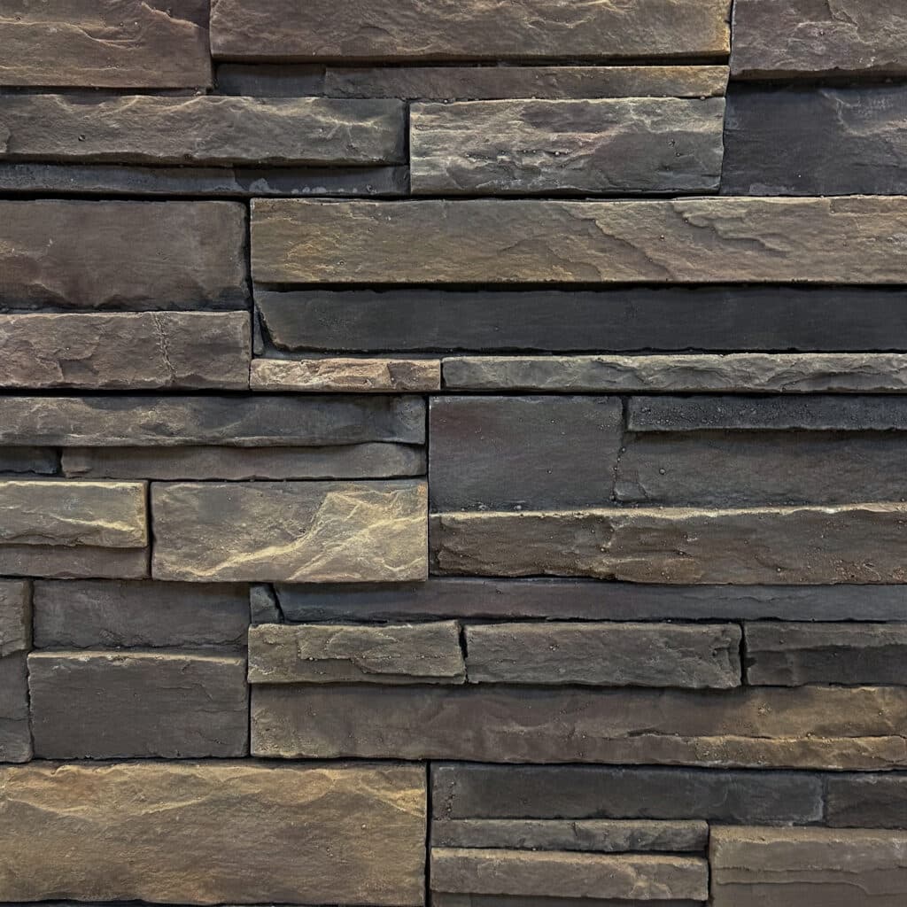 ROKI is SADD 　stone  Novik NovikStone FS Fieldstone (19.1 in. x 50 in.) Stone Siding in