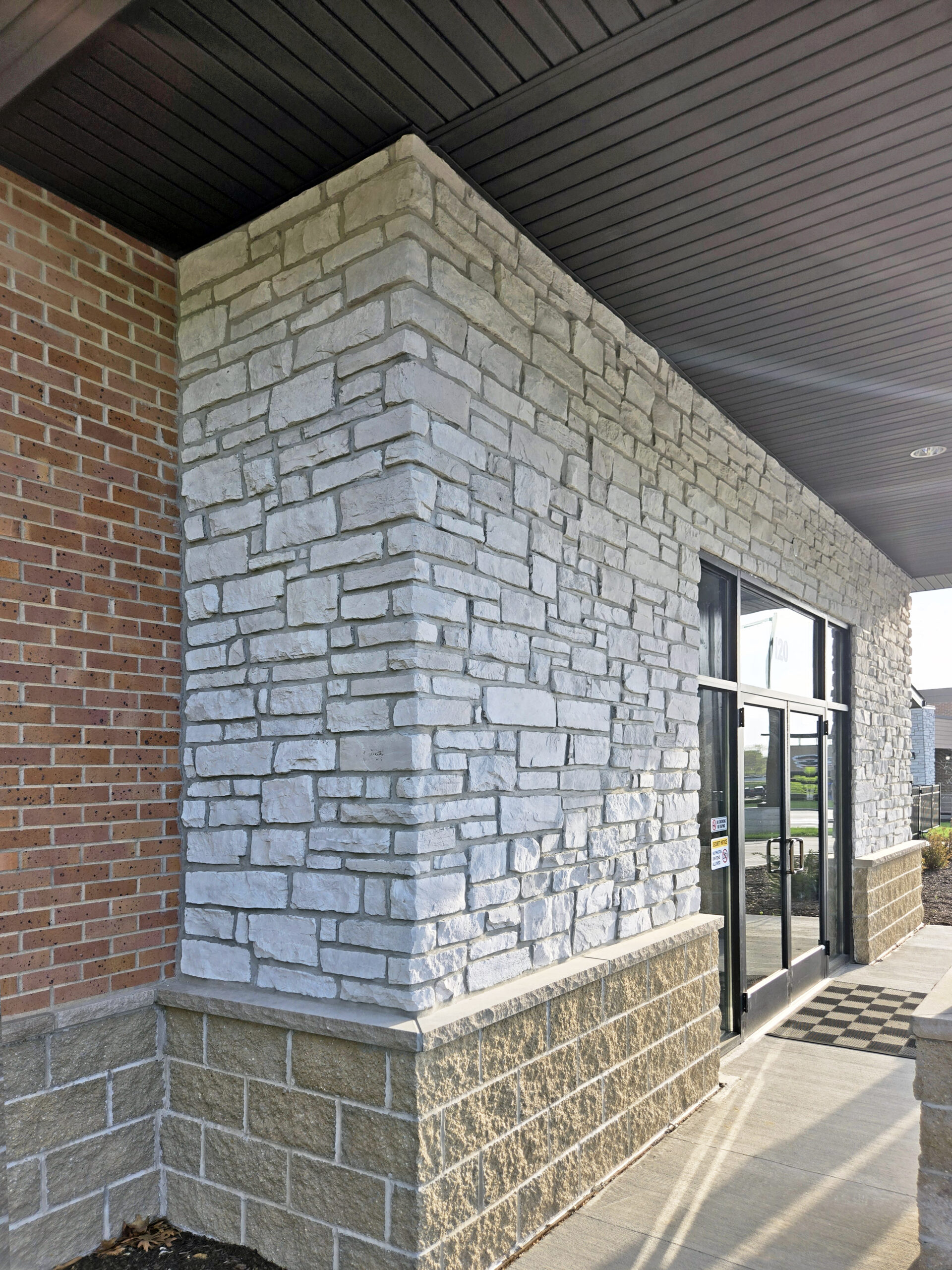 Dutch Quality Stone Snowpack Weather Ledge